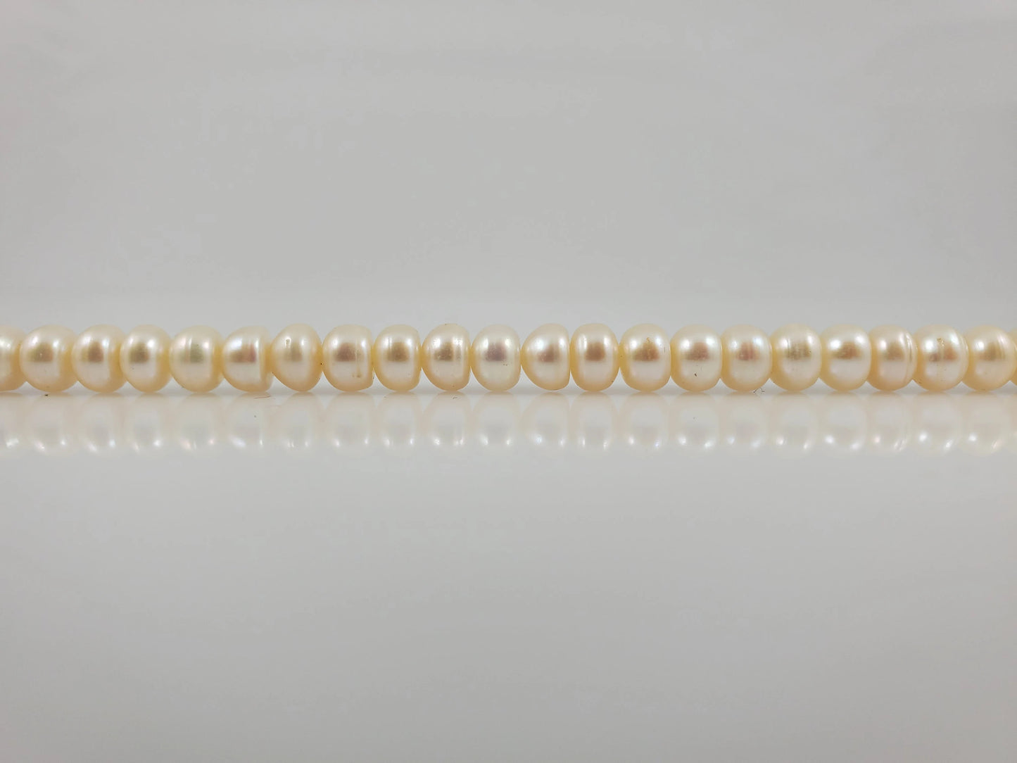 Natural High Quality White Rondelle Freshwater Pearls Round