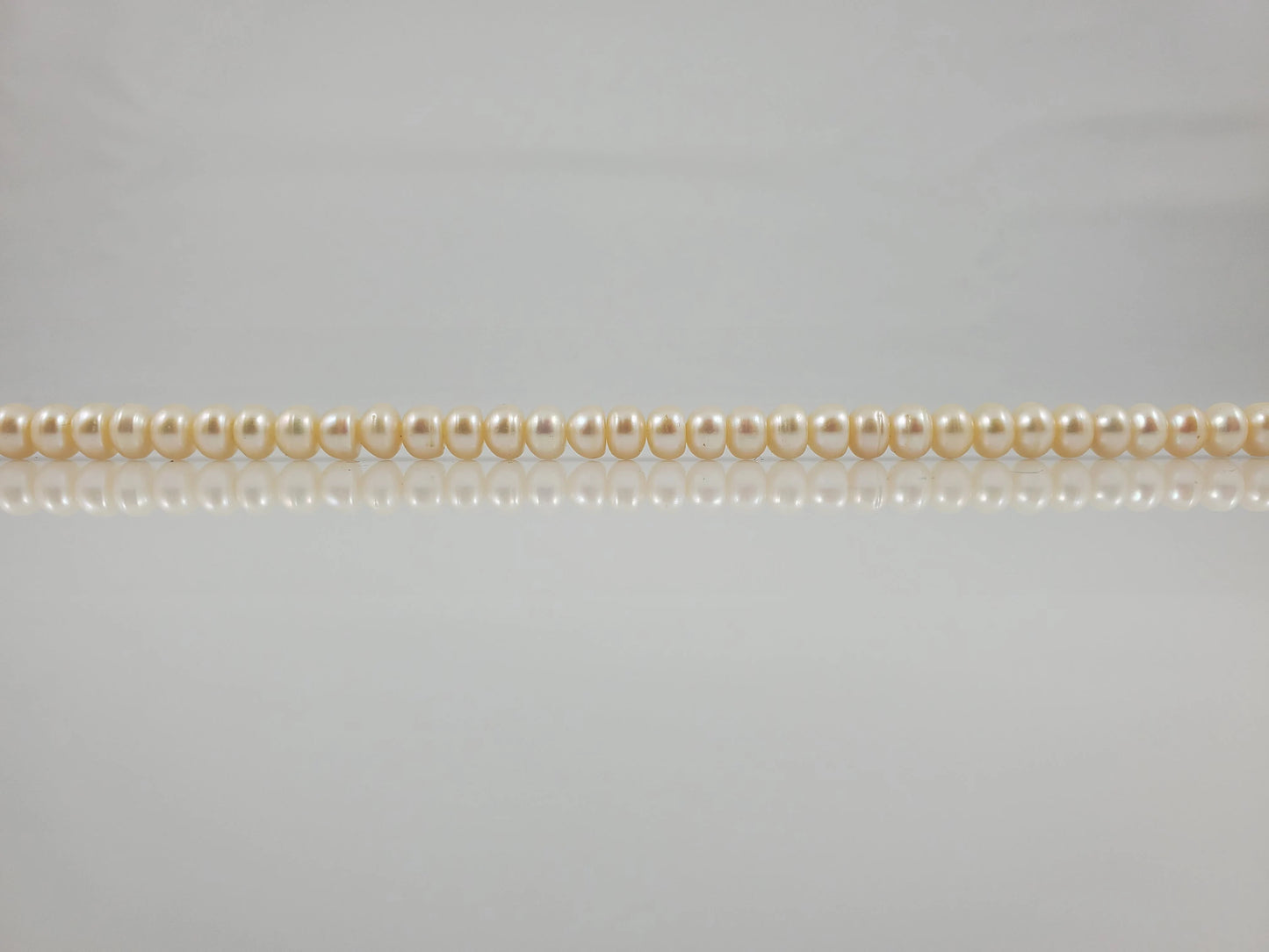 Natural High Quality White Rondelle Freshwater Pearls Round